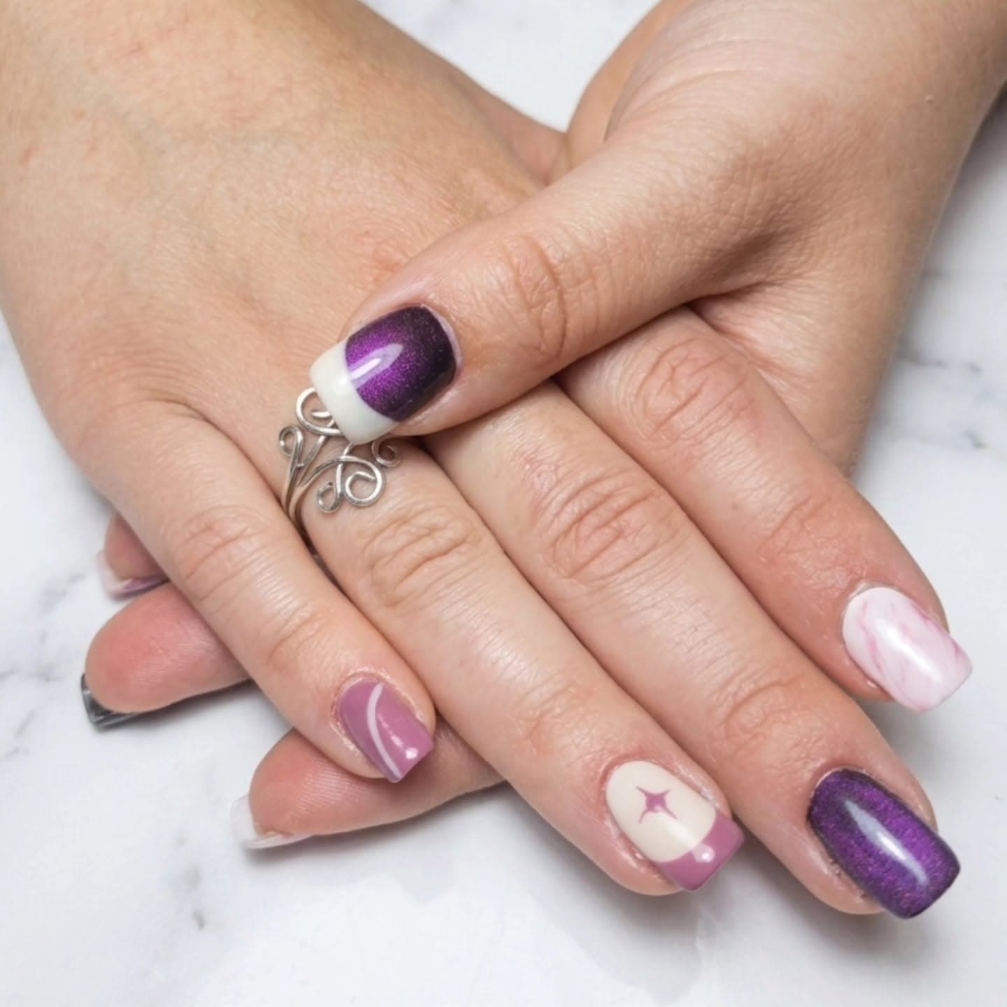 Pose Américaine (GelX) - Nails art cat eyes + marbré